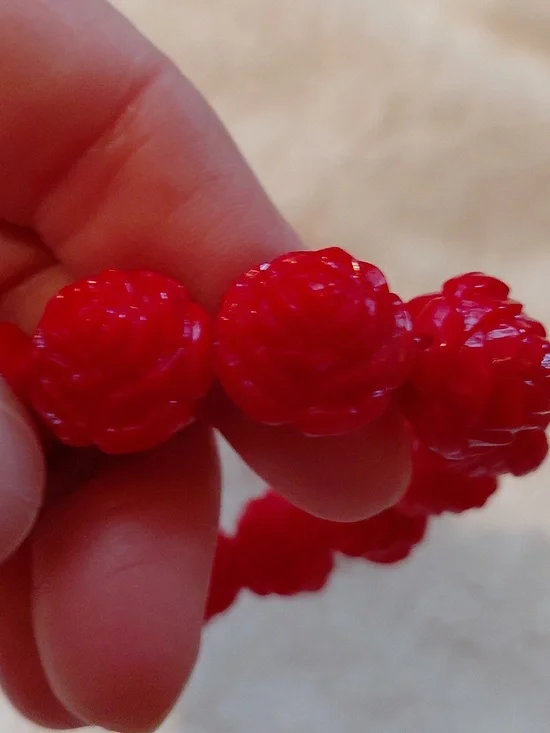 Red Floral Bead Bracelet & Earrings Set - Tarina Tarantino - Picture 3 of 3